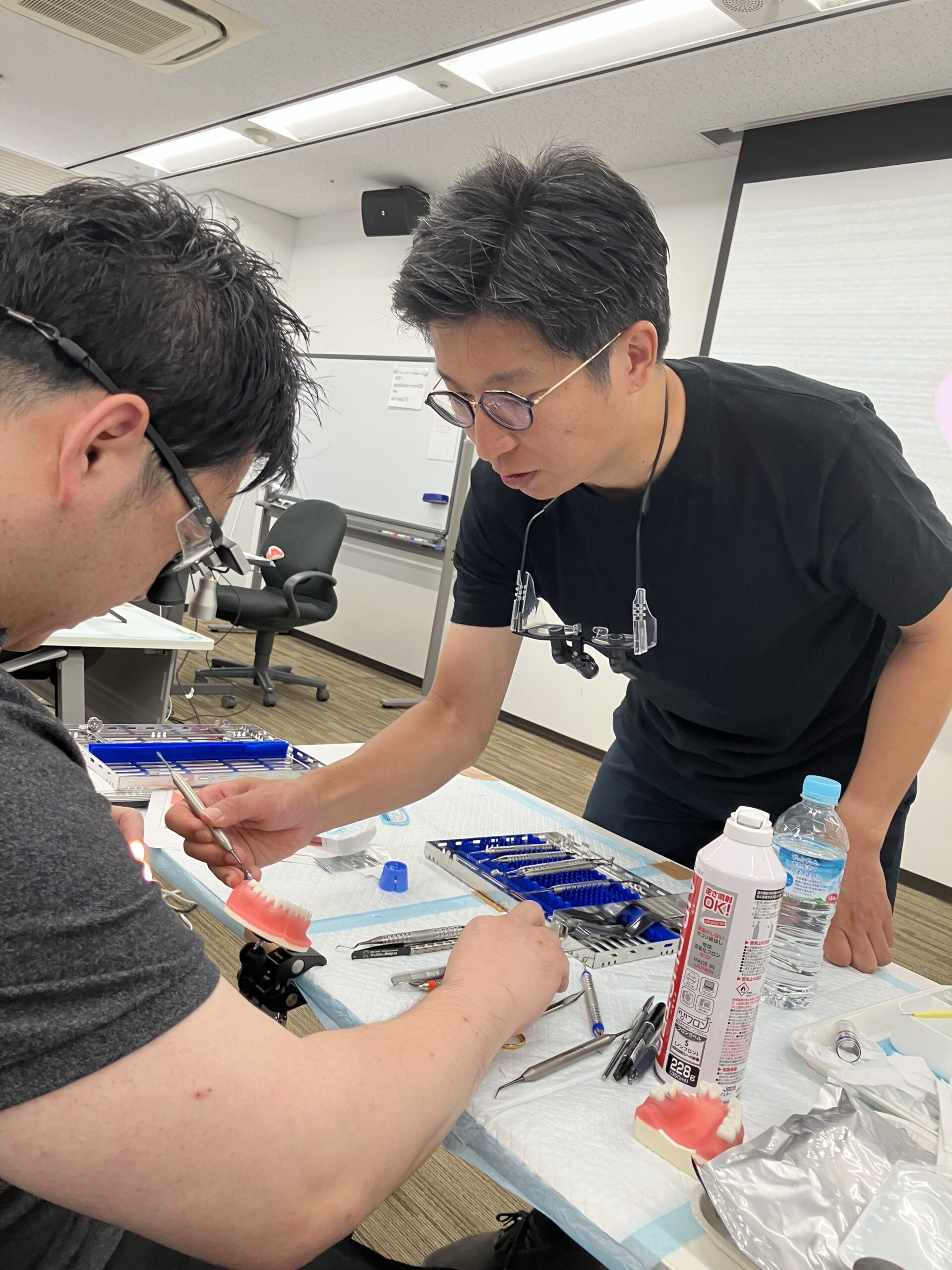 【講演報告】歯科医師向けセミナー 『THE STANDARD』 第3回を開催しました